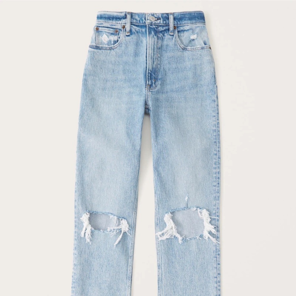 [Abercrombie & Fitch] 90s Ultra High Rise Straight Jeans - Picture 2 of 4
